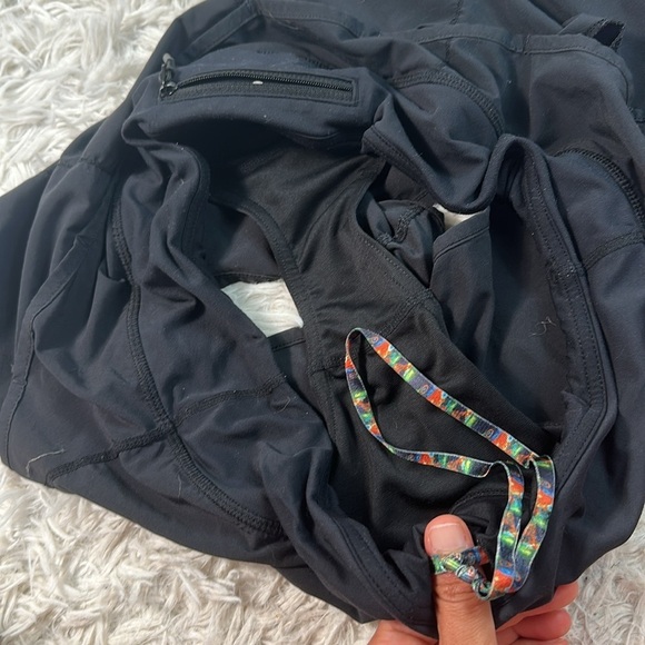 Lululemon Speed Short *4-way Stretch 2.5" Black - Picture 2 of 5